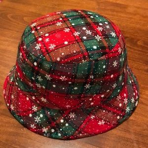 NWT Christmas Bucket Hat